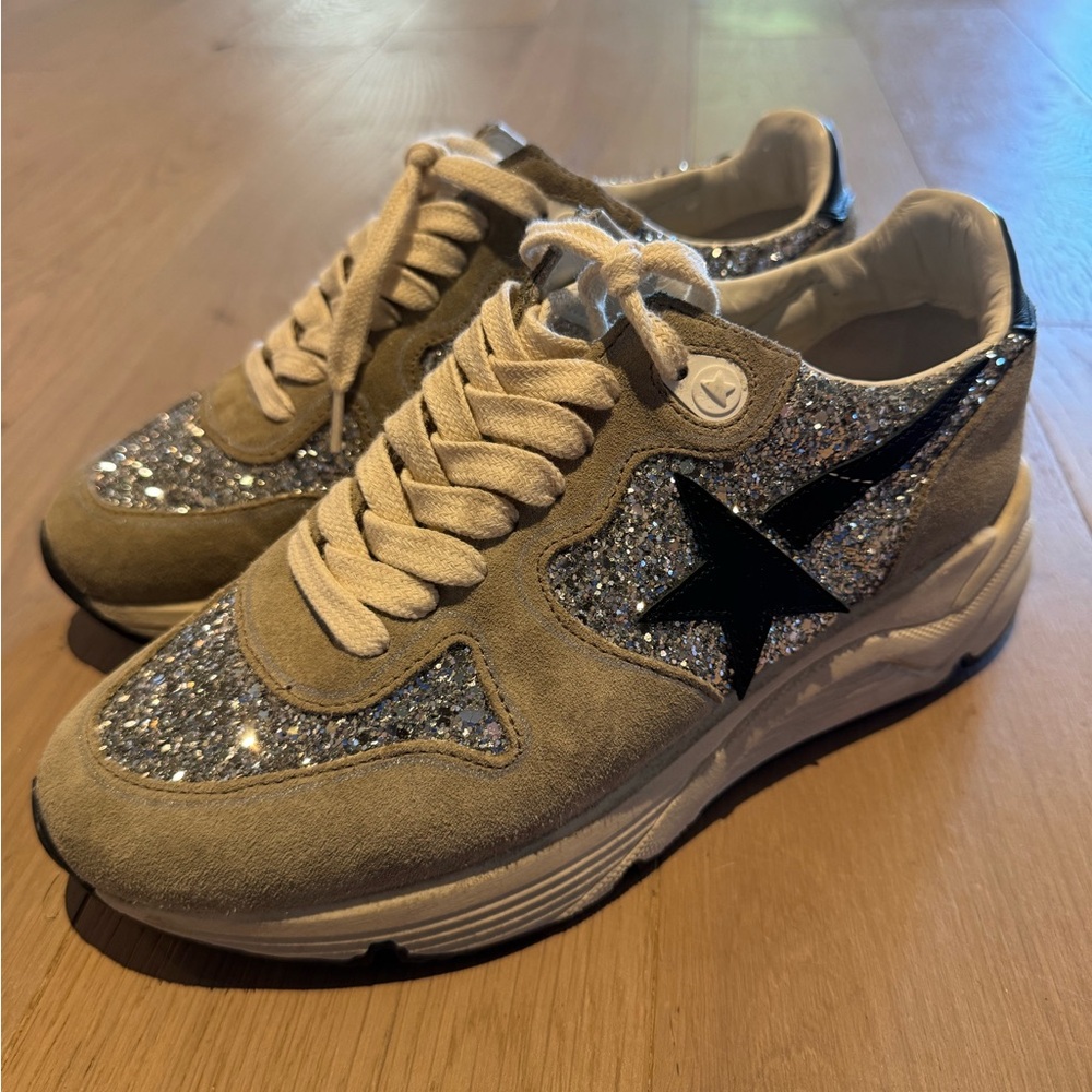 Golden Goose running sole Cream and Black Sneakers NEW without tags